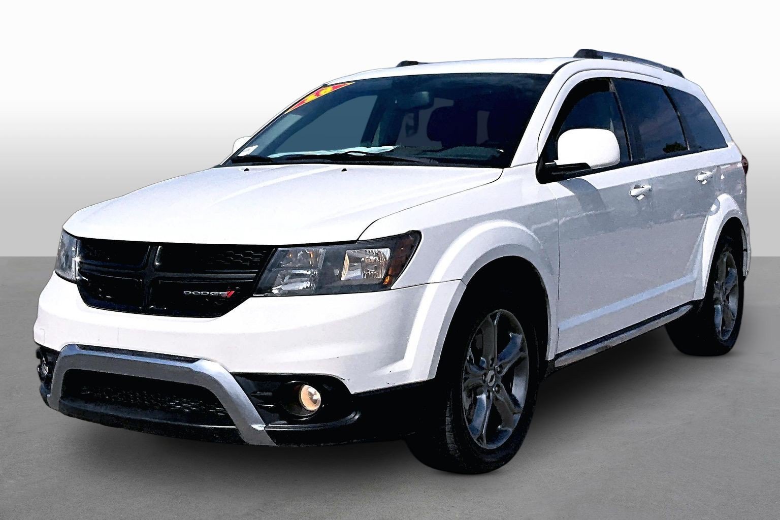 Used 2018 Dodge Journey Crossroad w/ Driver Convenience Group FWD image 1