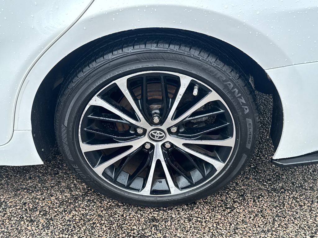 Used 2019 Toyota Camry SE FWD image 40