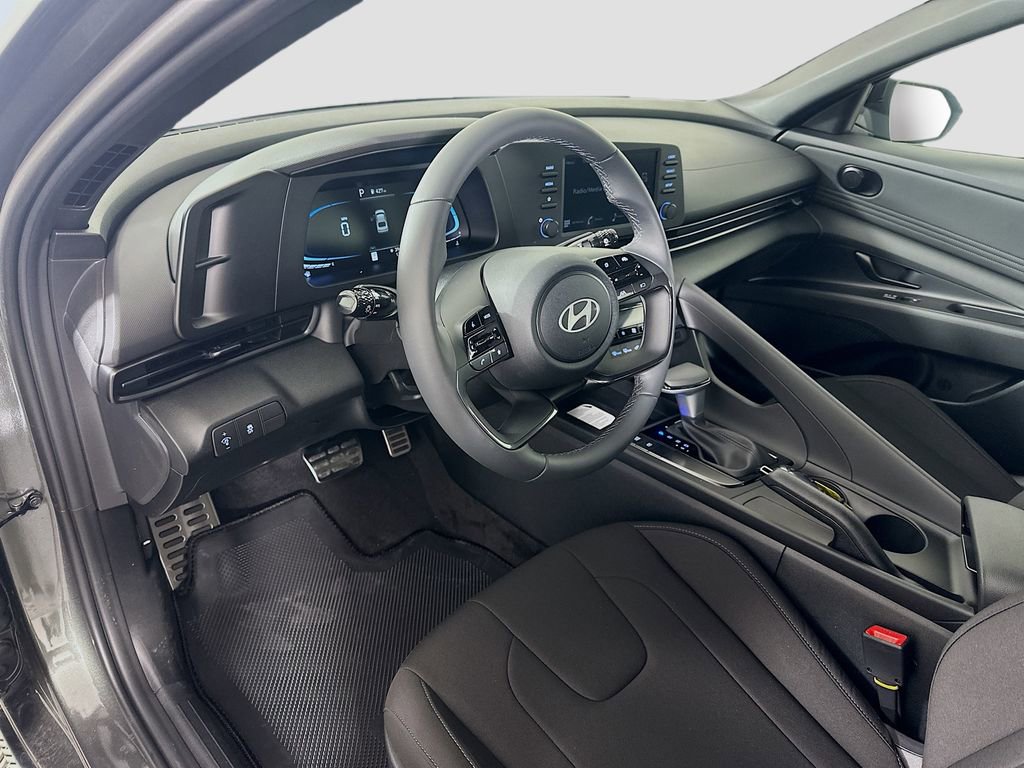 New 2026 Hyundai Elantra Sport image 9