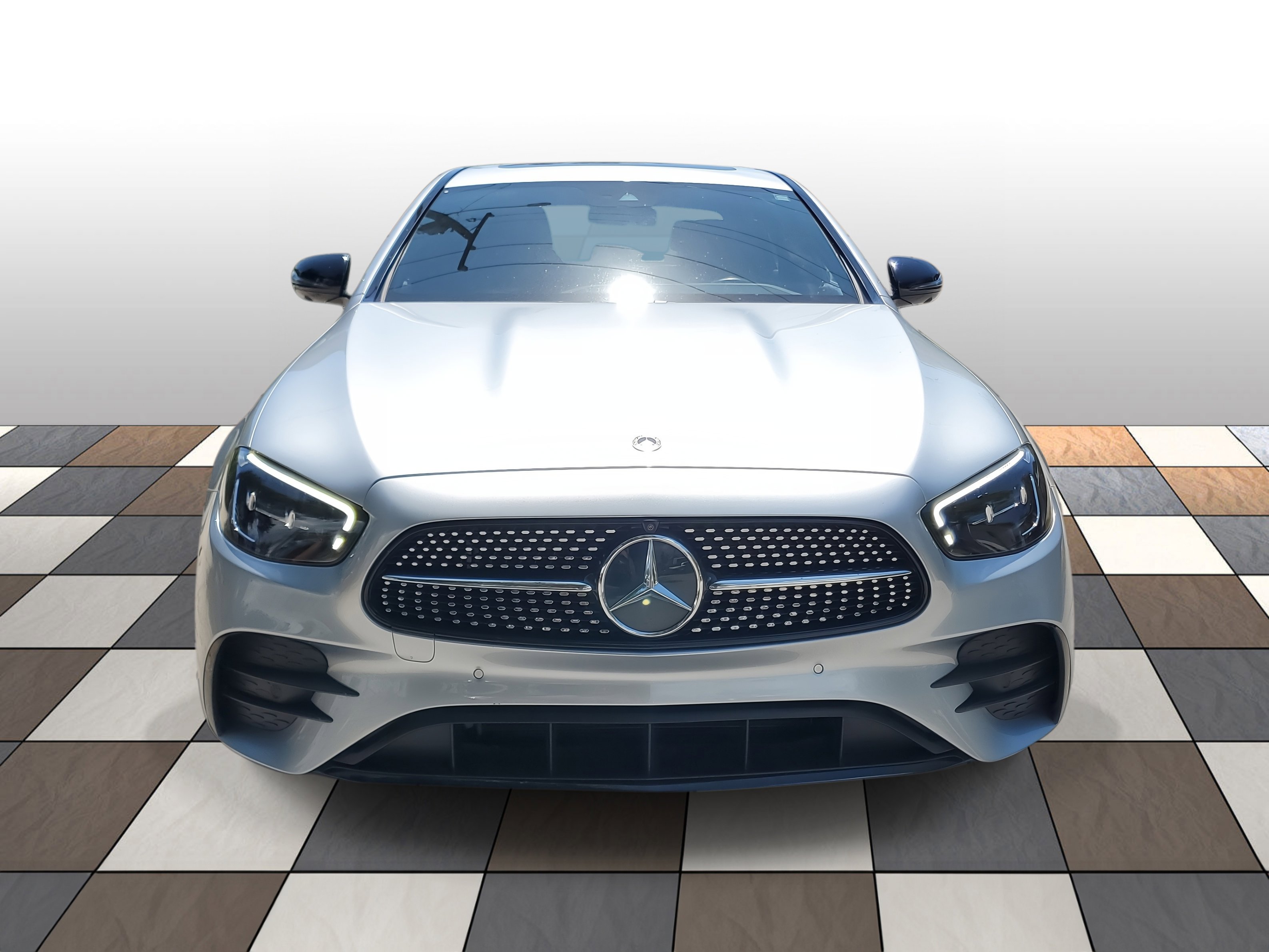 Used 2021 Mercedes-Benz E 350 Sedan w/ Premium Package image 2