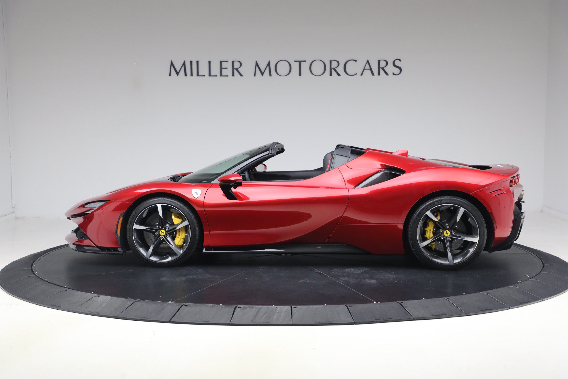 Certified 2024 Ferrari SF90 Spider AWD/4WD image 4