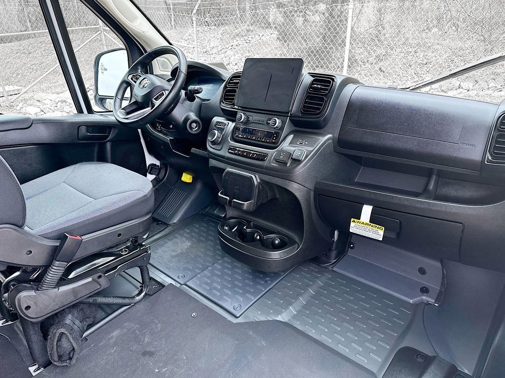 Used 2024 RAM ProMaster 3500 w/ Delivery Van Package image 31