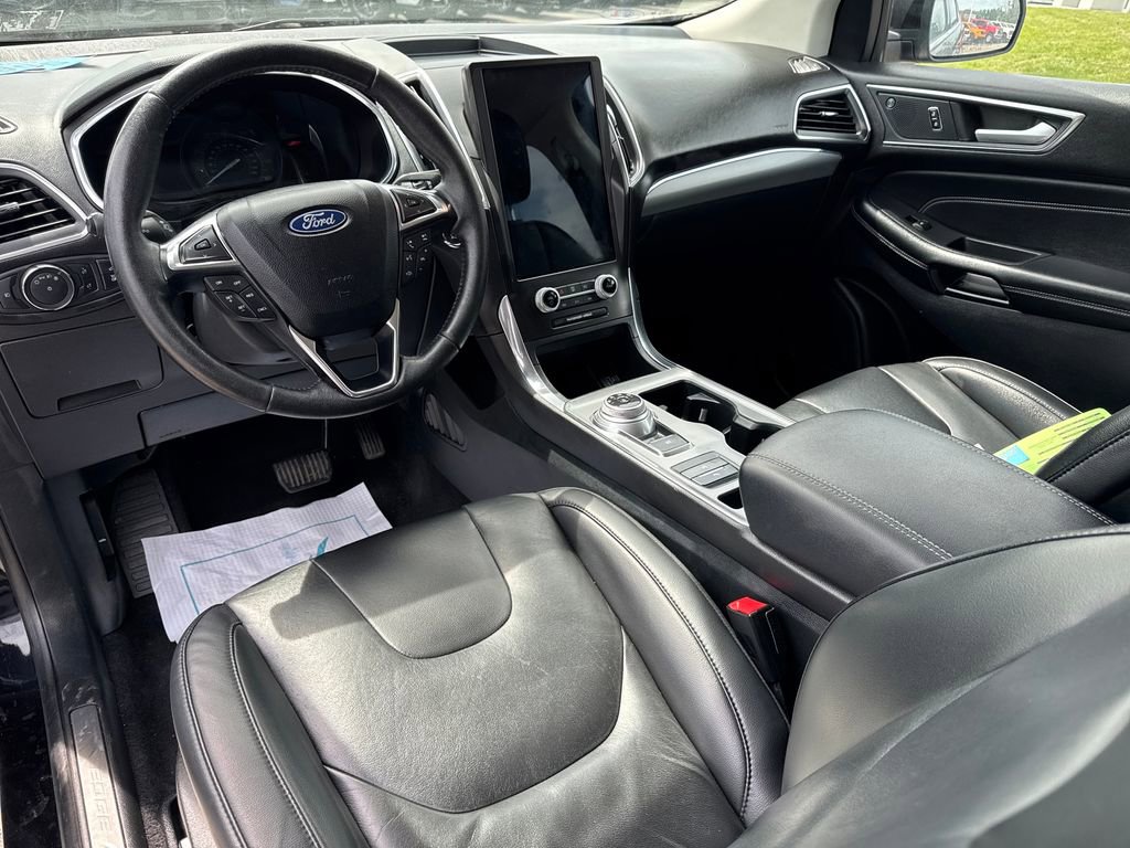 Used 2021 Ford Edge Titanium w/ Cargo Accessory Package FWD image 11
