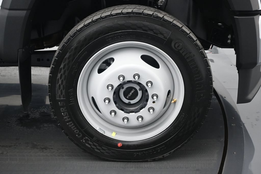 New 2026 Ford F450 XL w/ XL Chrome Package AWD/4WD image 15