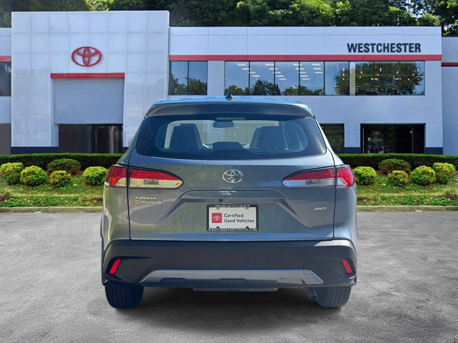 Used 2024 Toyota Corolla Cross L AWD/4WD image 6