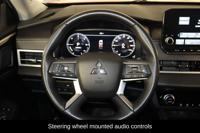Used 2024 Mitsubishi Outlander SE image 7