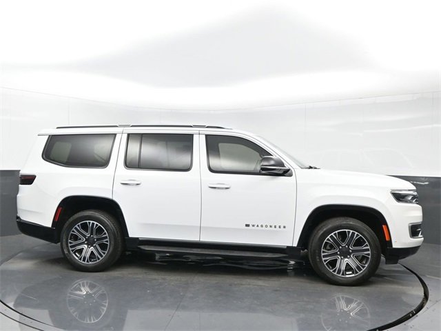 Used 2024 Jeep Wagoneer Base w/ Premium Group I image 7