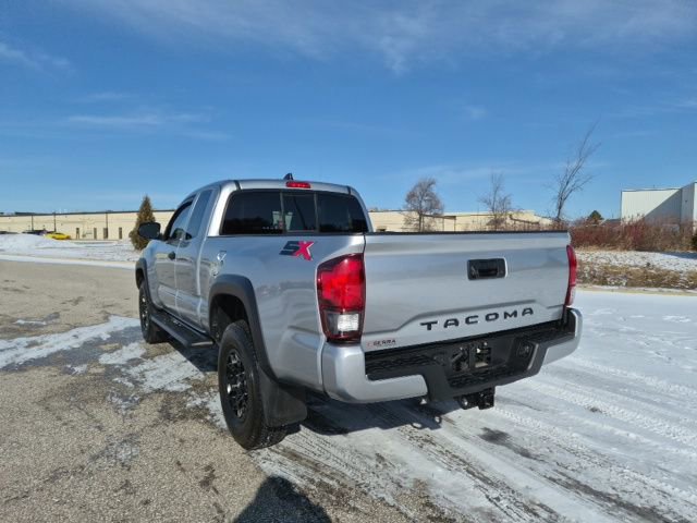 Used 2022 Toyota Tacoma SR w/ SX Package image 9