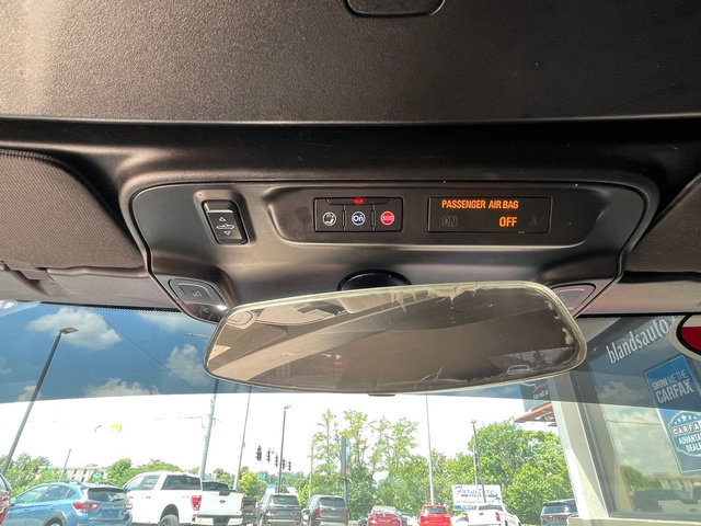 Used 2020 Chevrolet Camaro LT image 31