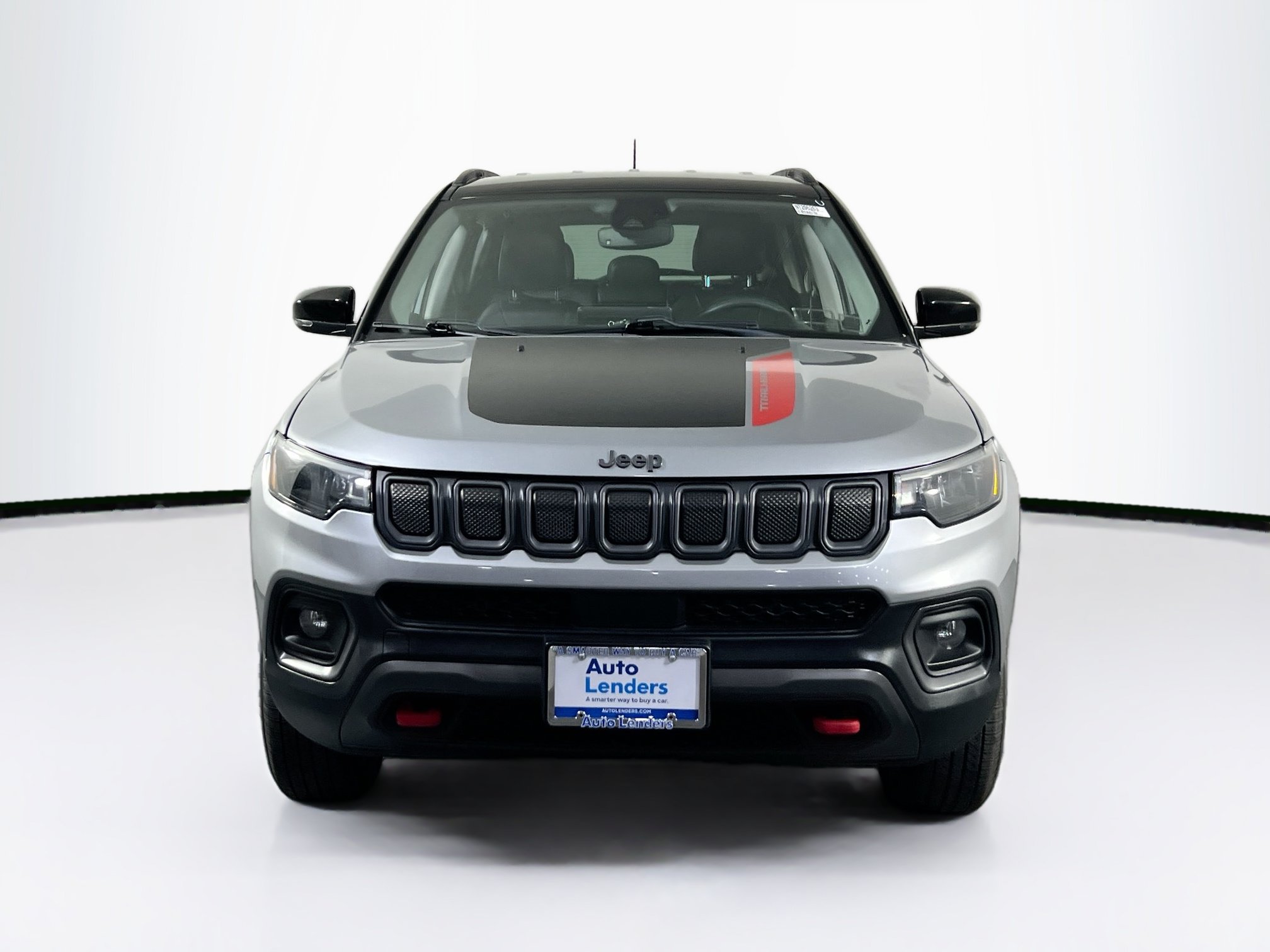 Used 2022 Jeep Compass Trailhawk AWD/4WD image 2