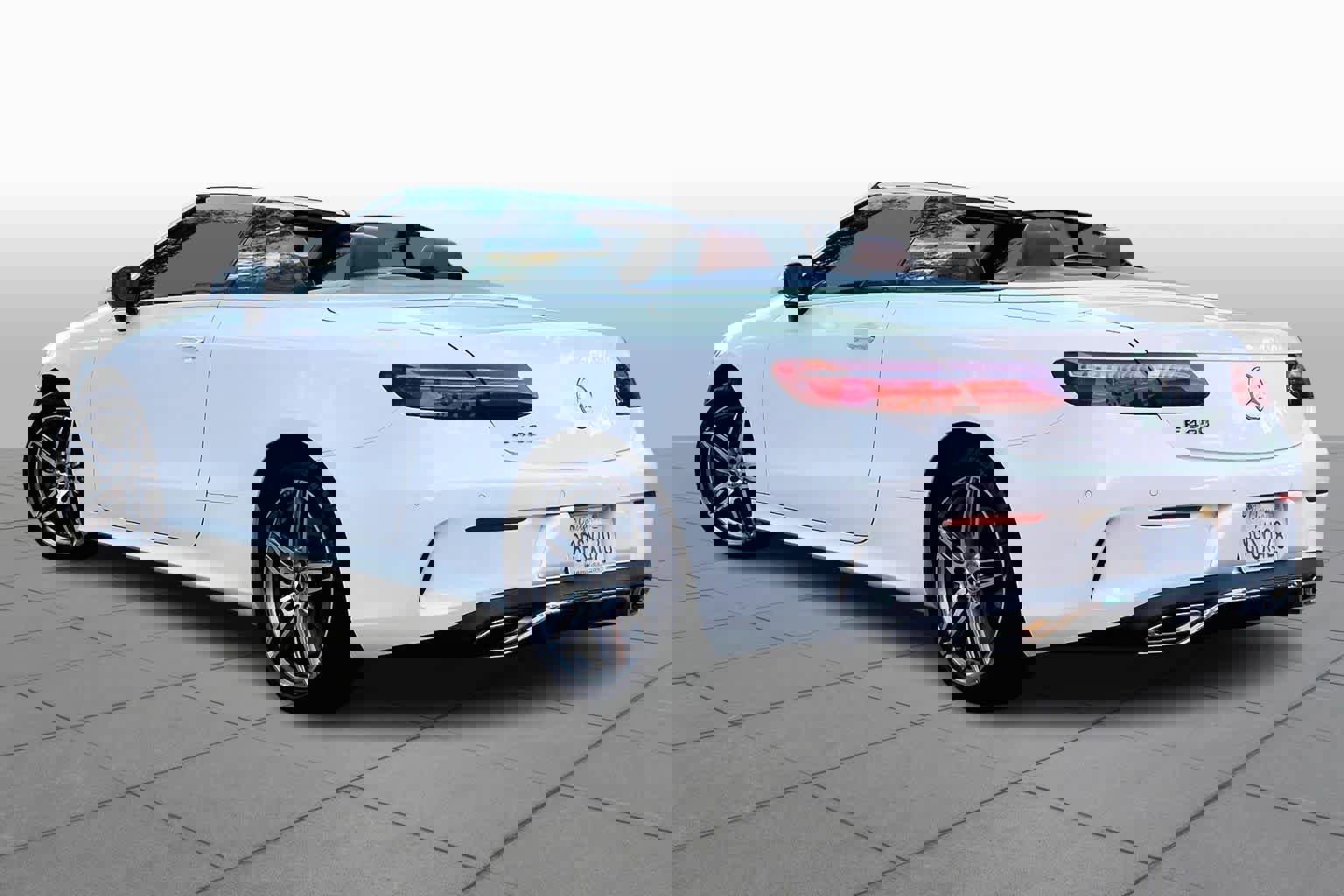 Used 2020 Mercedes-Benz E 450 Cabriolet image 11