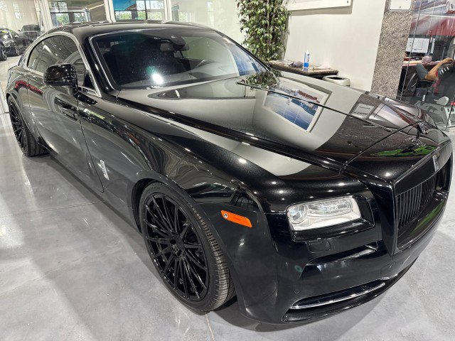 Used 2014 Rolls-Royce Wraith image 3