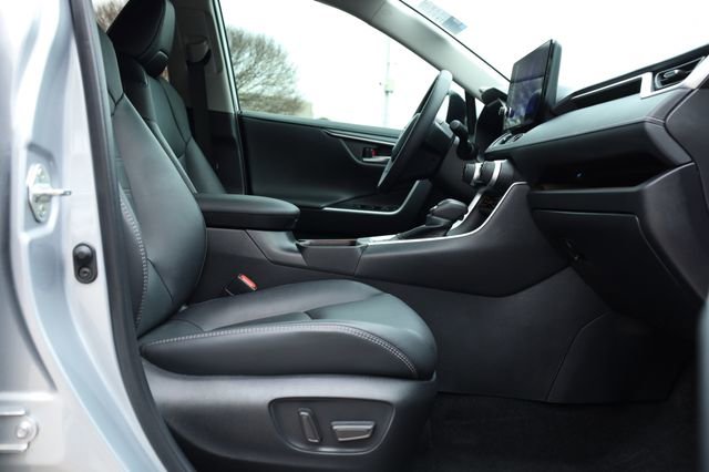 Used 2024 Toyota RAV4 Limited w/ Weather Package image 16