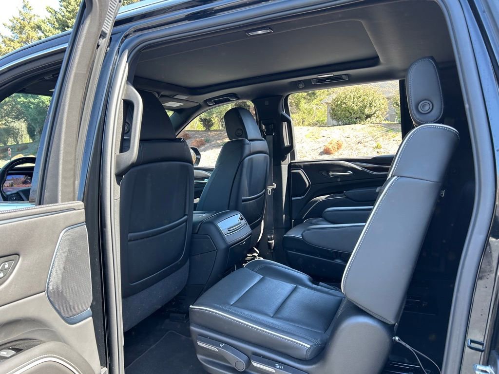 Used 2024 Cadillac Escalade ESV Premium Luxury RWD image 42