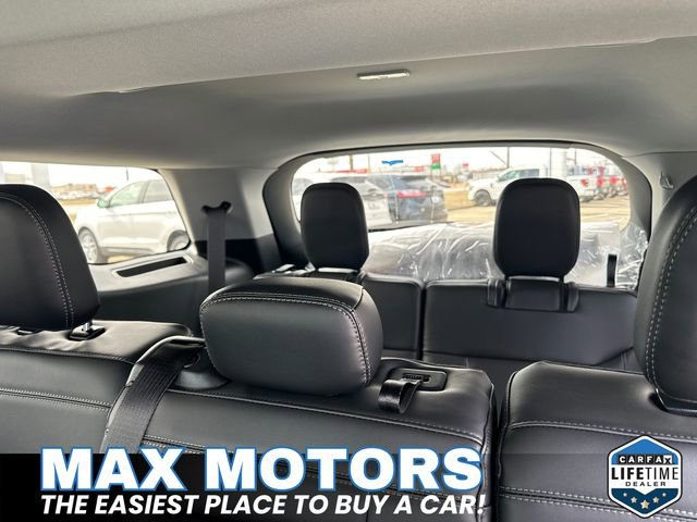 New 2024 Ford Explorer XLT w/ Equipment Group 202A image 18