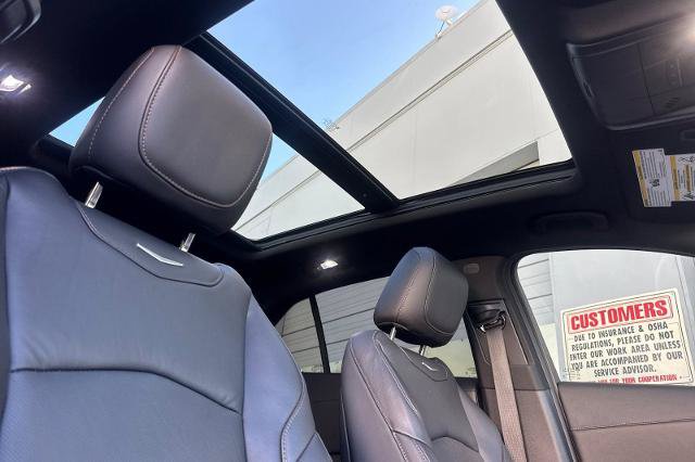 Used 2022 Cadillac XT4 Sport AWD/4WD image 19