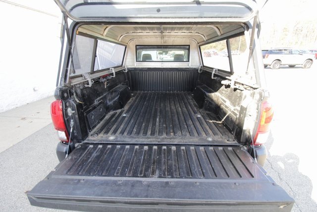 Used 2018 Toyota Tacoma SR5 image 10