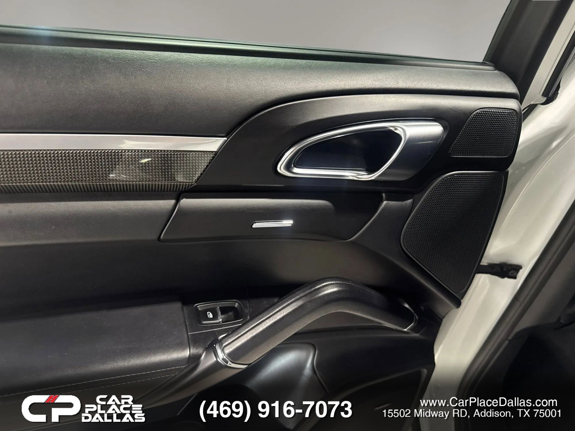 Used 2016 Porsche Cayenne GTS w/ Premium Package Plus image 15