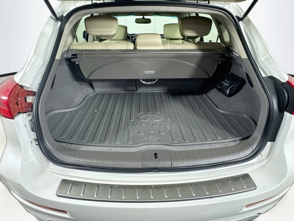 Used 2017 INFINITI QX50 2WD w/ Premium Plus Package image 32