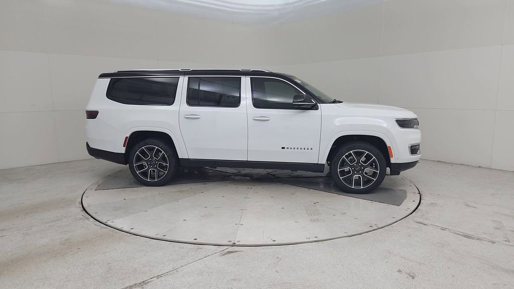 New 2025 Jeep Wagoneer L Series III w/ Quick Order Package 25C Super image 17