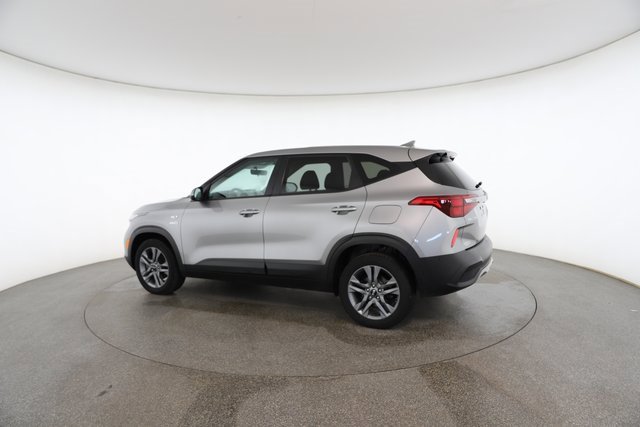 Used 2021 Kia Seltos LX image 9