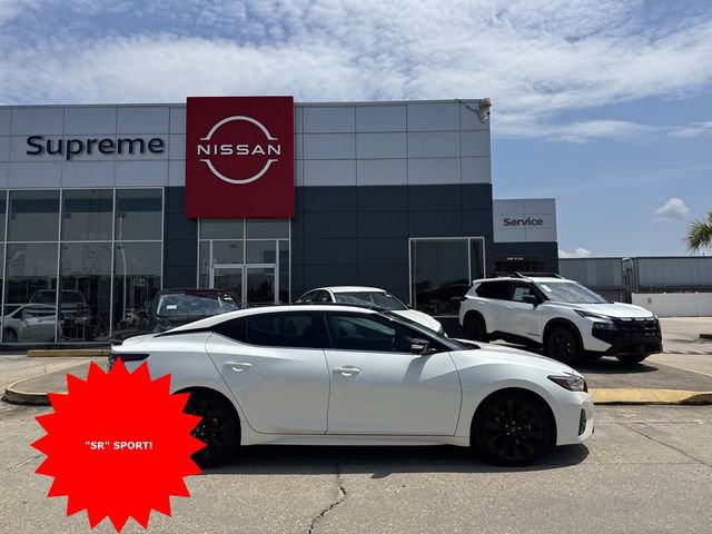 Used 2023 Nissan Maxima SR w/ Sport Mat Group image 7