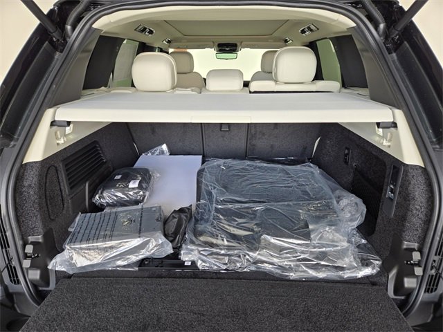 New 2026 Land Rover Range Rover SE image 14