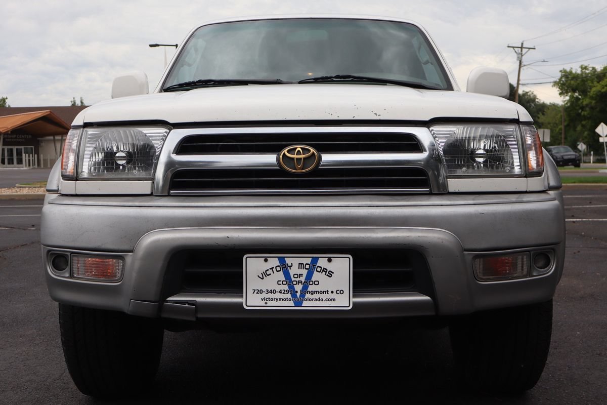 Used 2000 Toyota 4Runner Limited AWD/4WD image 13
