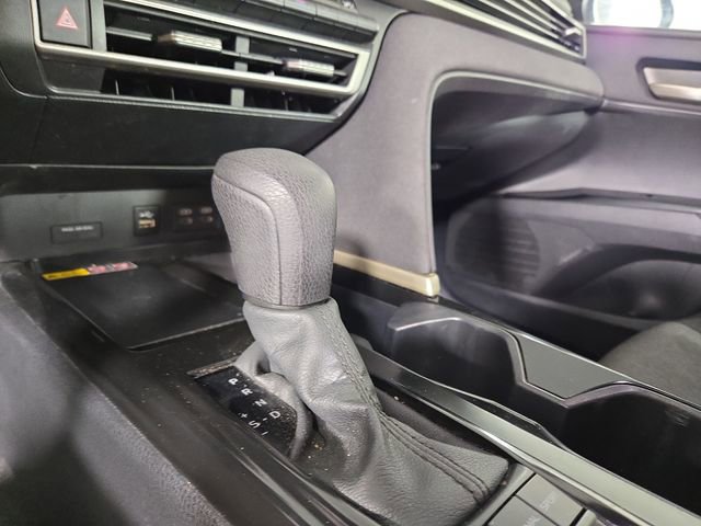Used 2025 Toyota Camry LE FWD image 20
