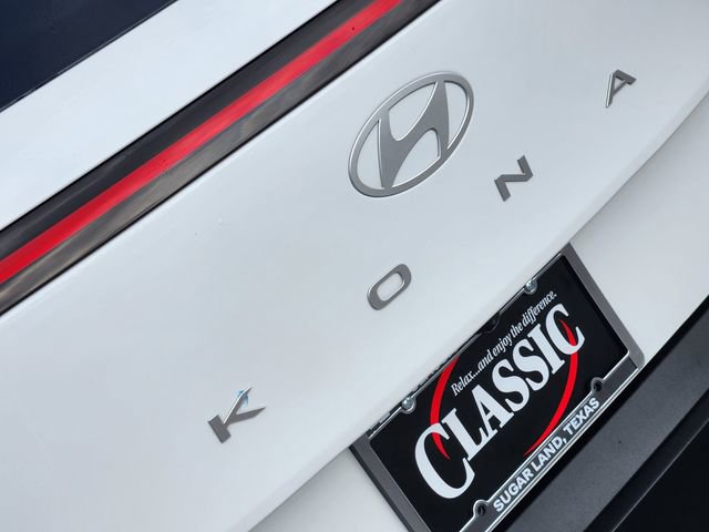 Used 2025 Hyundai Kona SEL image 12