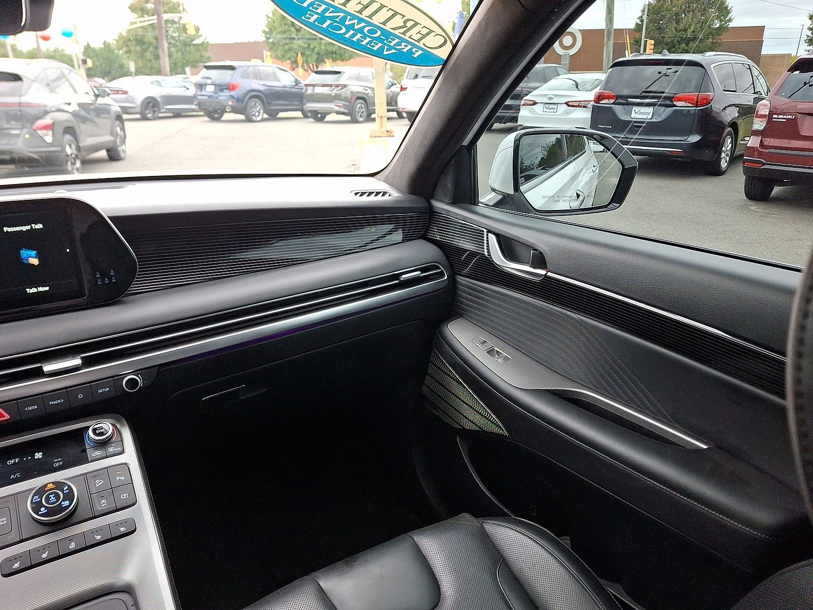 Used 2023 Hyundai Palisade Calligraphy image 11