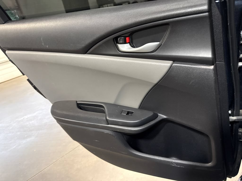 Used 2018 Honda Civic EX image 11