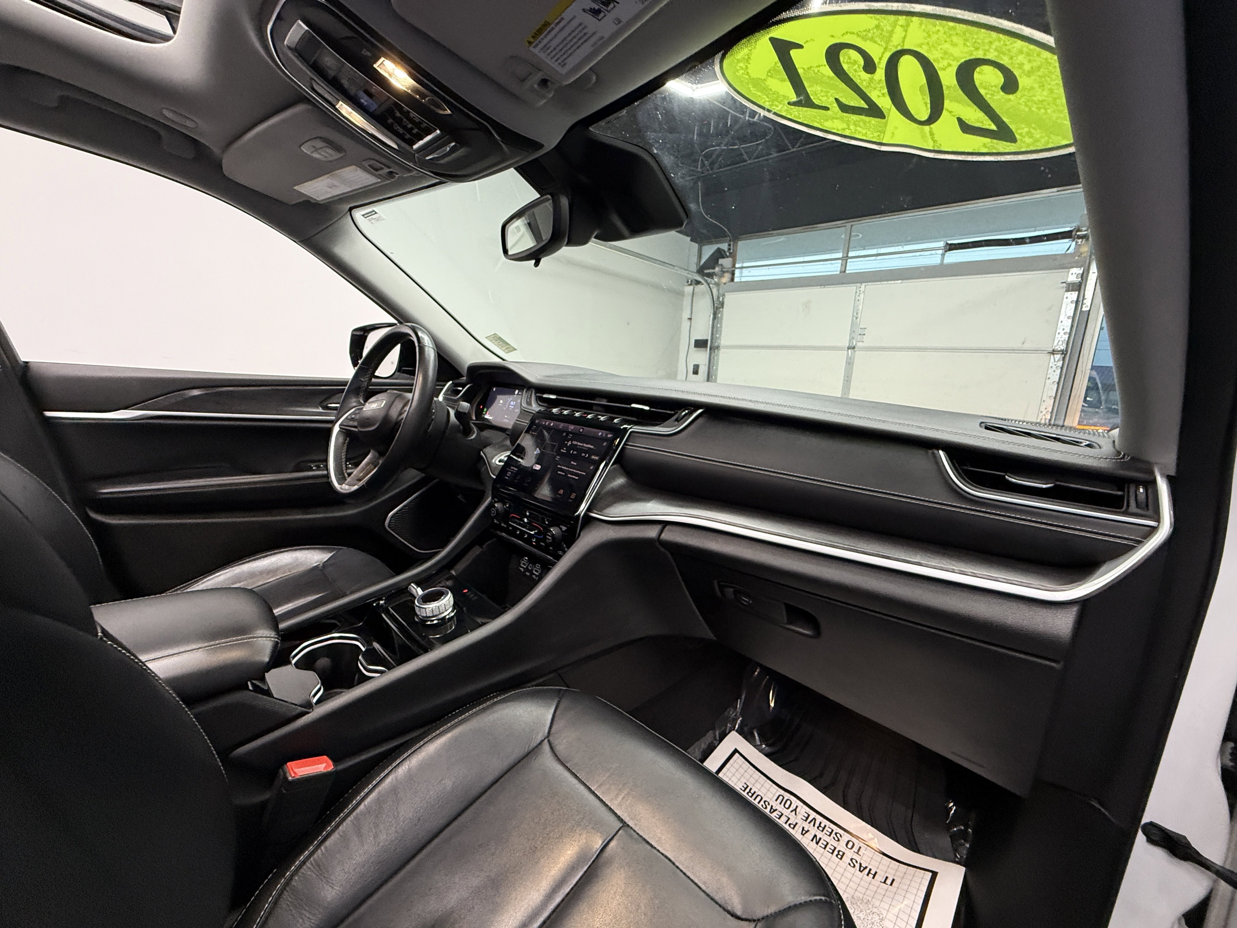 Used 2021 Jeep Grand Cherokee L Limited w/ Luxury Tech Group II image 25