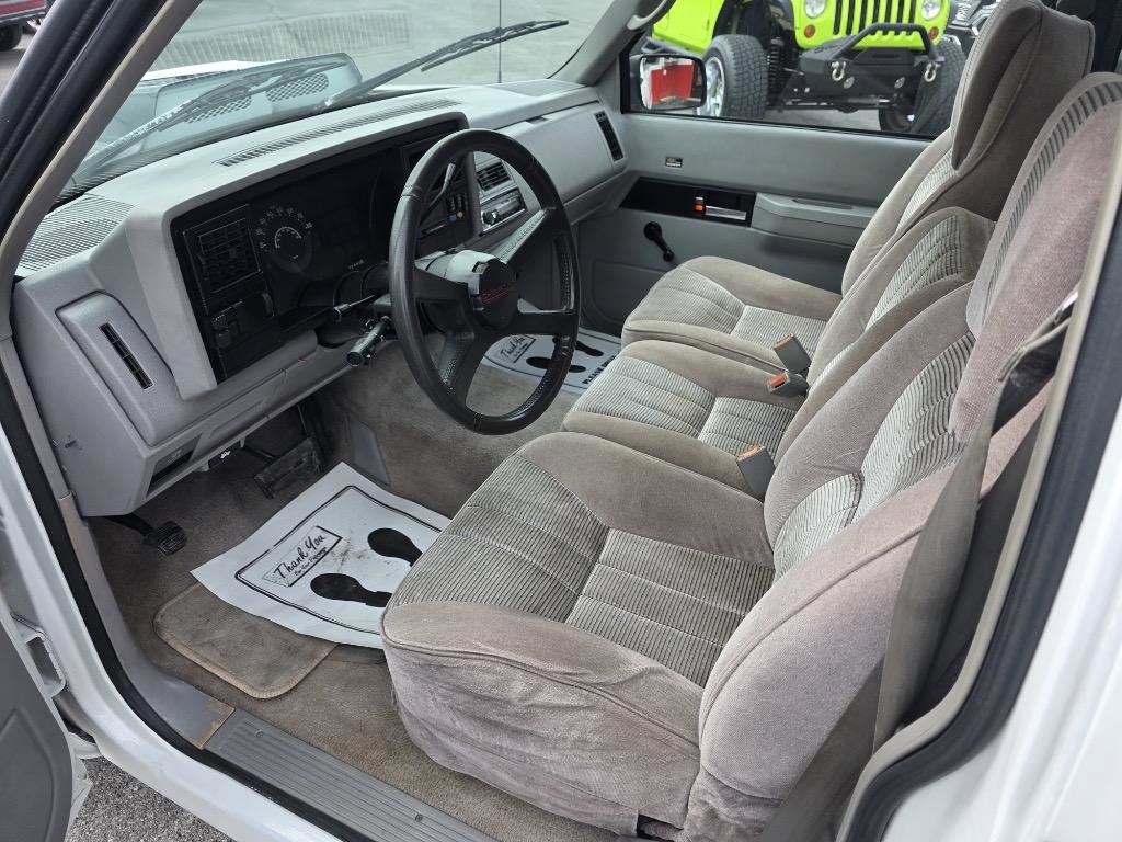 Used 1988 GMC Sierra 1500 2WD Regular Cab image 12