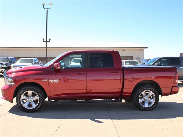 Used 2014 RAM 1500 Sport w/ Sport Premium Group AWD/4WD image 4