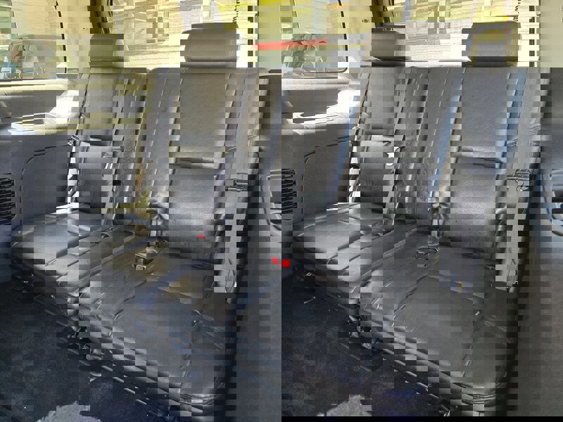 Used 2011 GMC Yukon Denali image 13