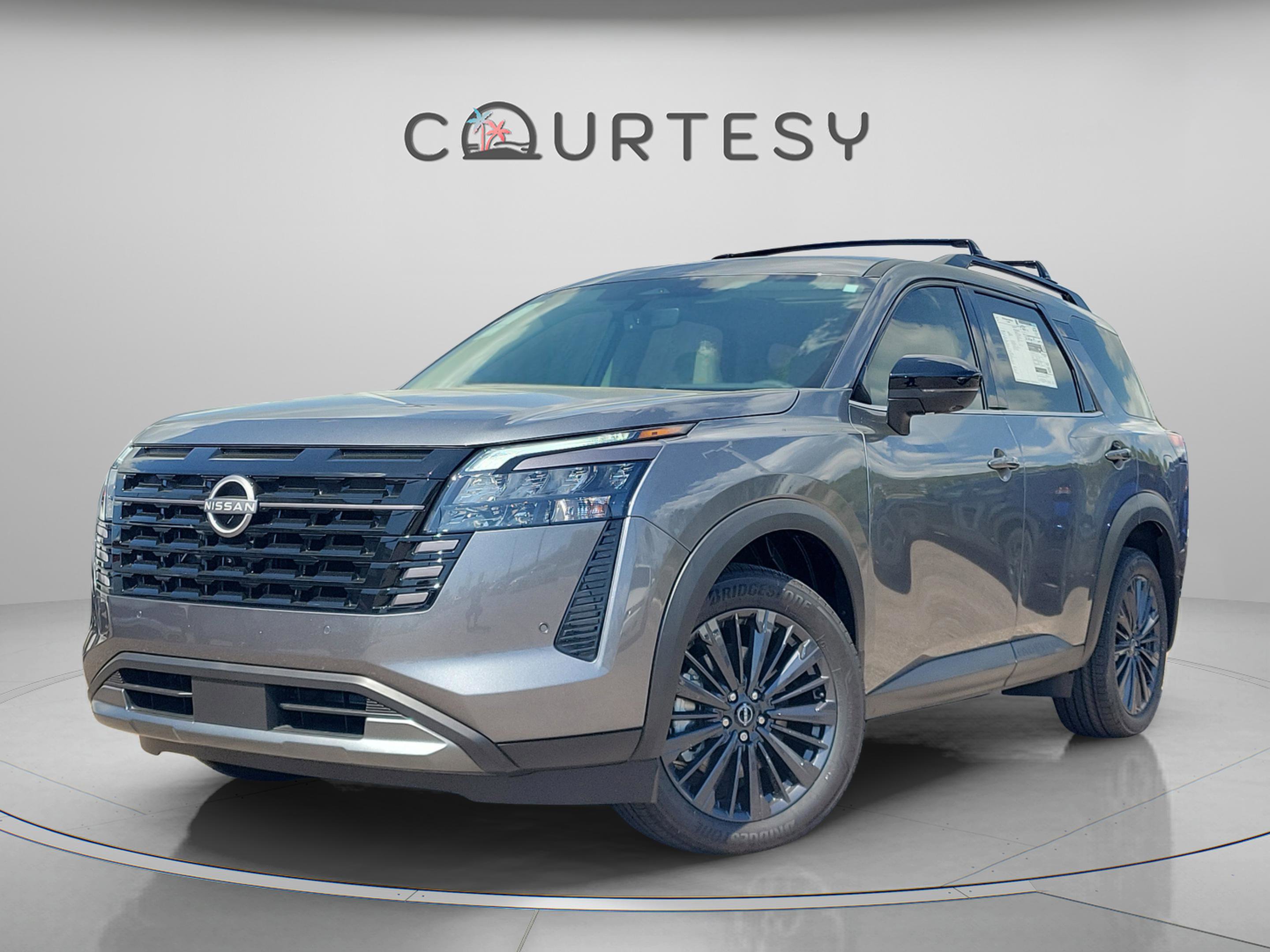 New 2026 Nissan Pathfinder SL image 1