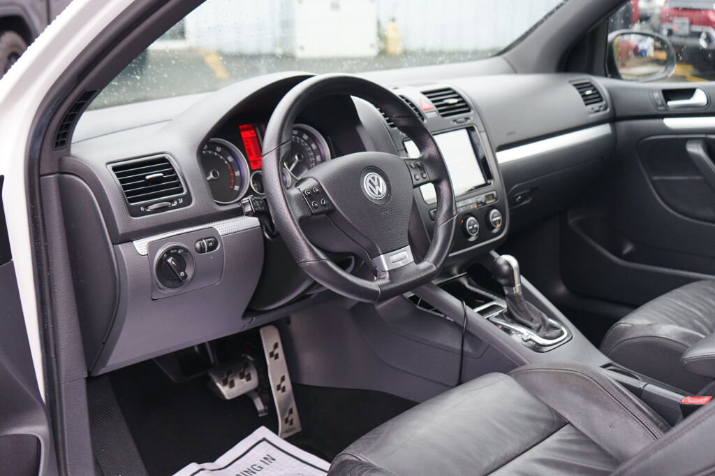 Used 2008 Volkswagen R32 image 11