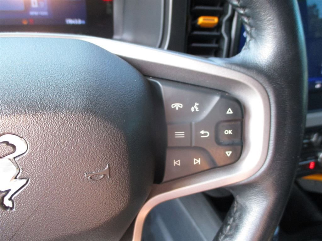 Used 2022 Ford Bronco Badlands image 17