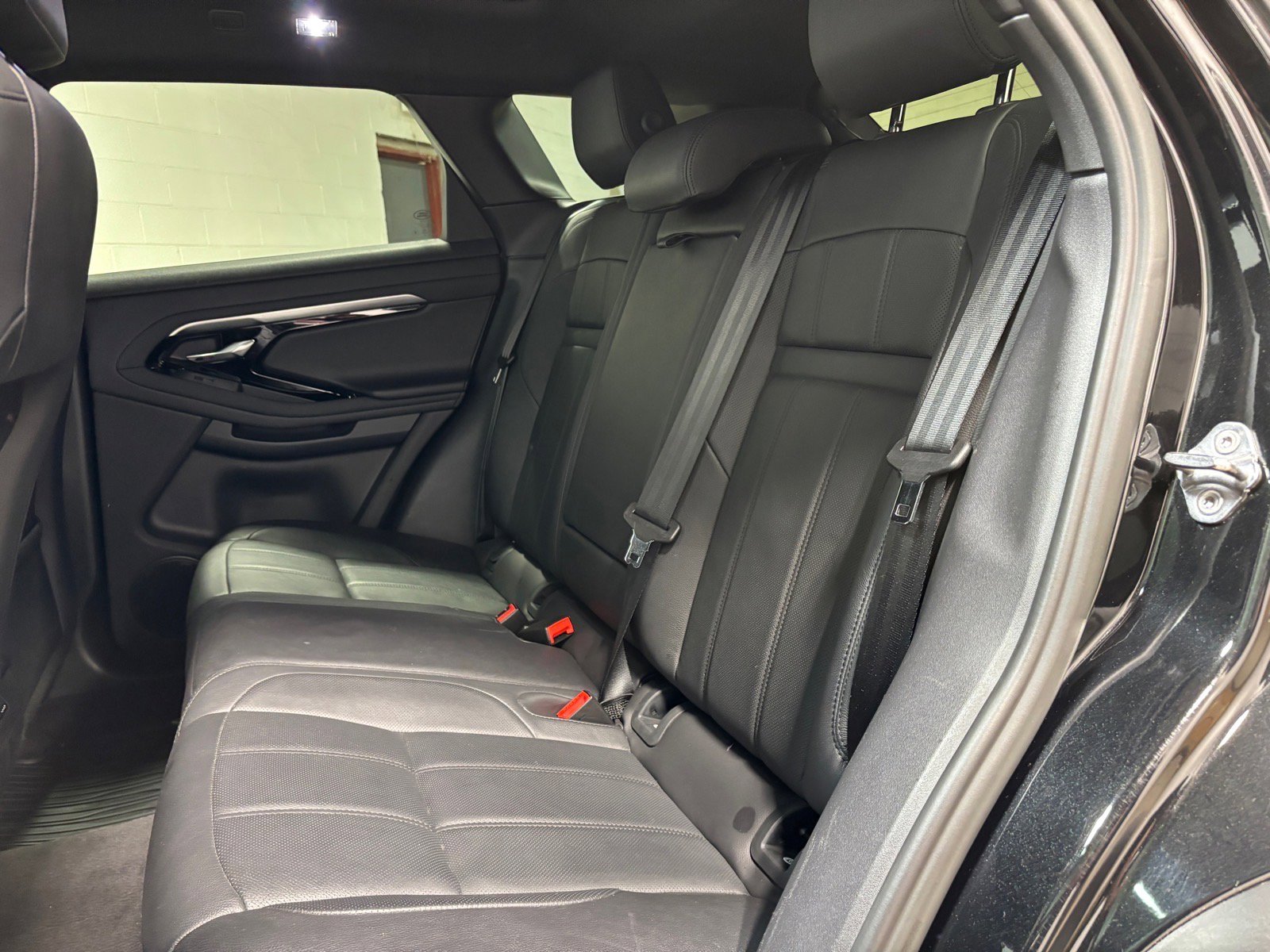 Used 2023 Land Rover Range Rover Evoque R-Dynamic S AWD/4WD image 26