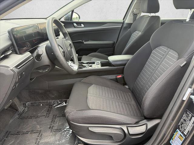 Used 2025 Kia K5 LXS image 10