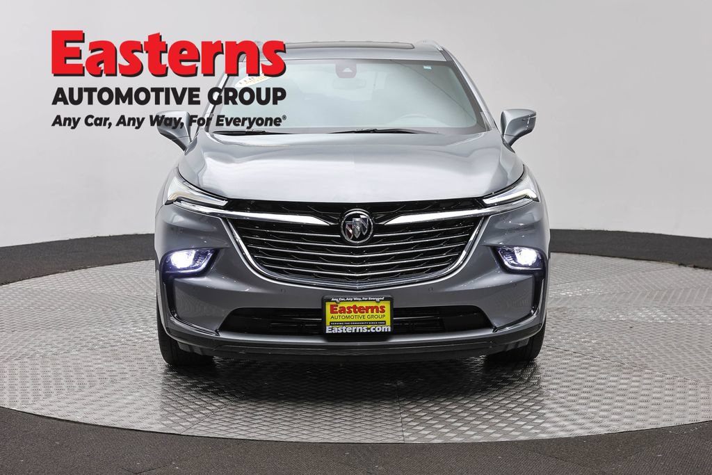 Used 2023 Buick Enclave Essence w/ Experience Buick Package FWD image 2