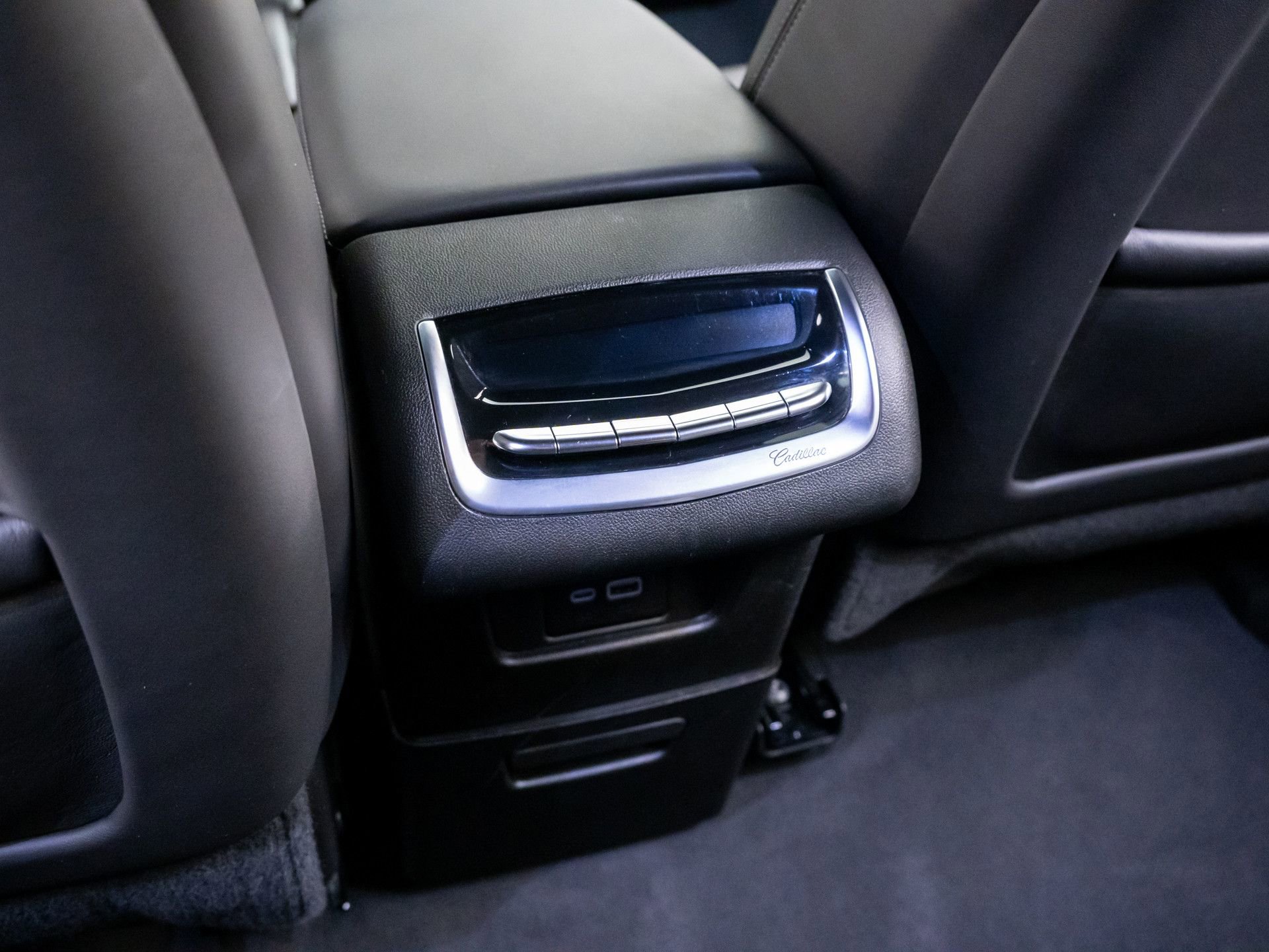 Certified 2025 Cadillac XT6 Sport w/ Platinum Package AWD/4WD image 21
