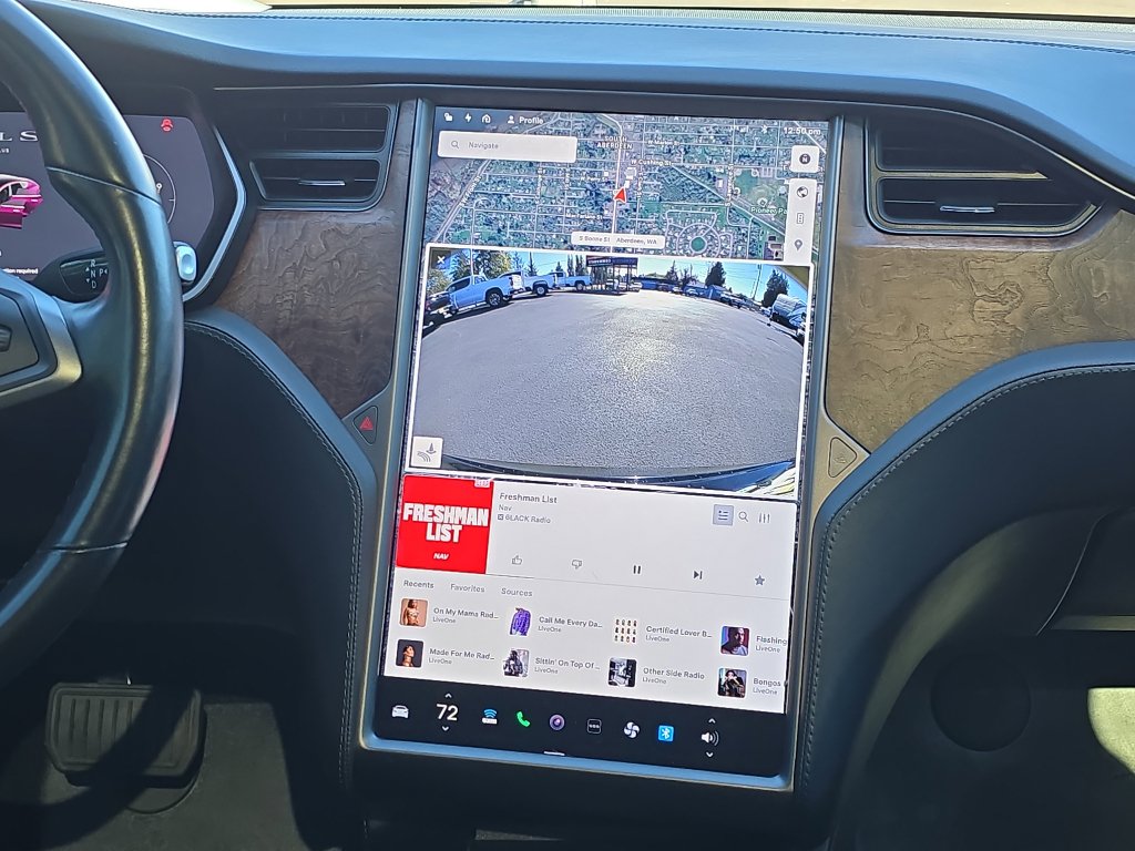 Used 2020 Tesla Model S Long Range Plus image 24