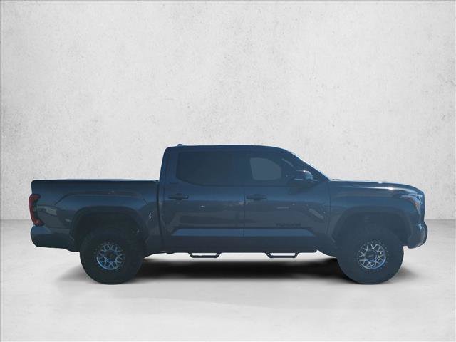 Used 2025 Toyota Tundra Limited AWD/4WD image 4