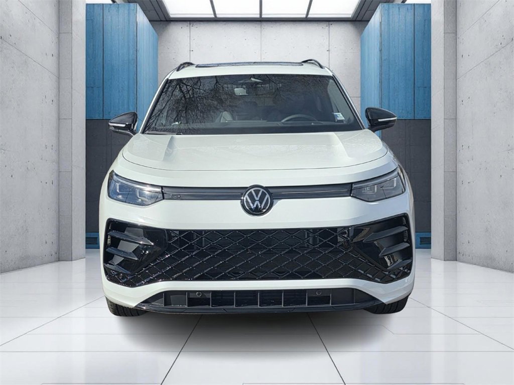 New 2026 Volkswagen Tiguan SE R-Line image 25