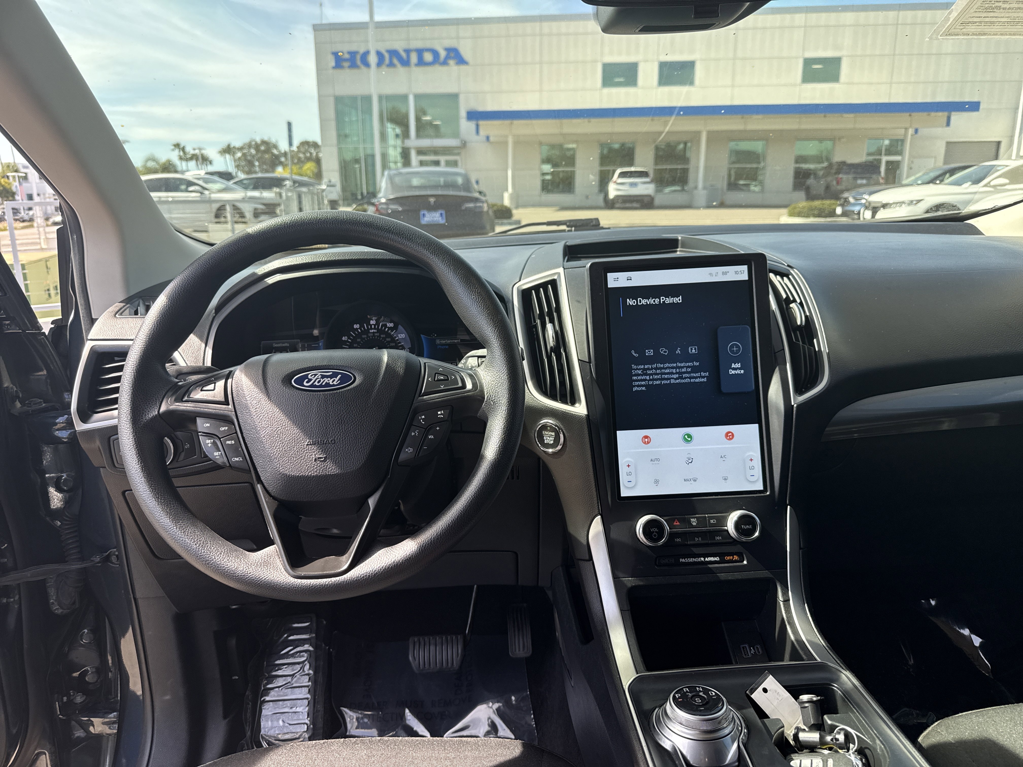 Used 2022 Ford Edge SE w/ Black Appearance Package image 15