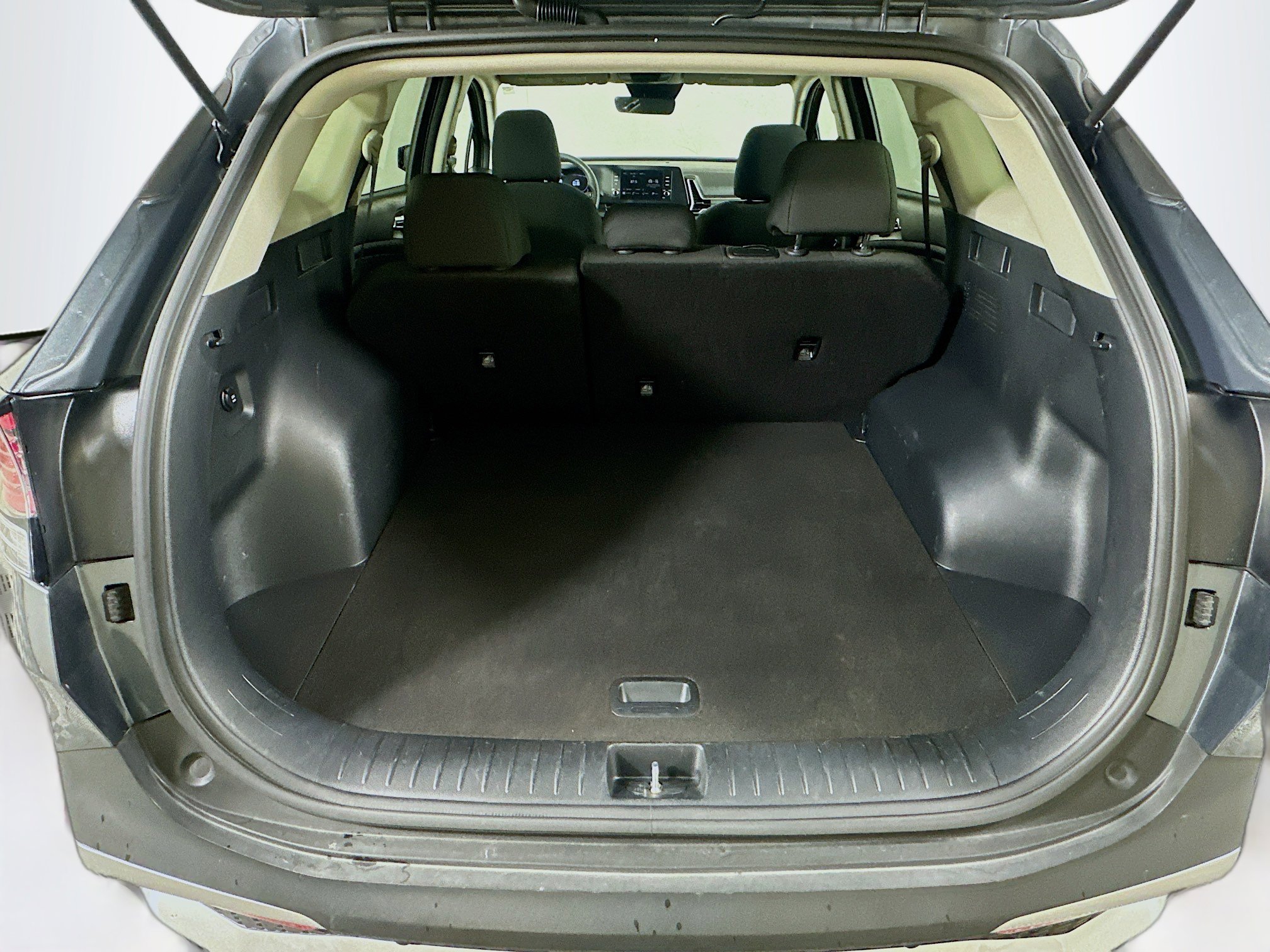 Used 2025 Kia Sportage LX image 28