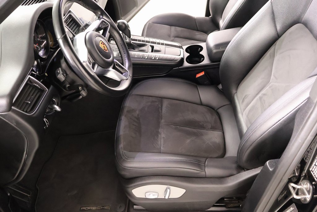 Used 2018 Porsche Macan image 11