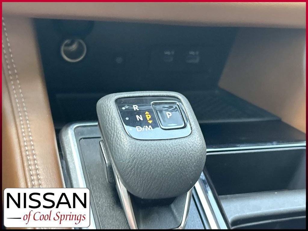 Used 2023 Nissan Pathfinder Platinum FWD image 37
